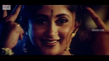 Divya bharti ki sexy video