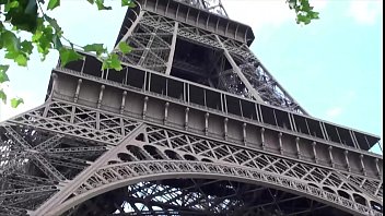 Eifel tower threesome