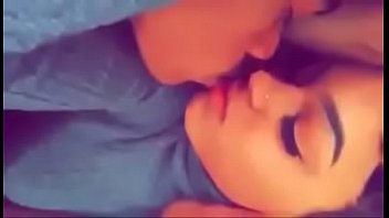 Lesbian tounge kiss porn