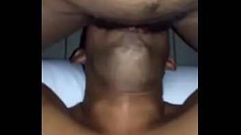 O pau na garganta