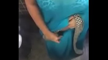 Bhabhi saree sexy