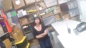 Kinky girl atrevida to fuck police officer