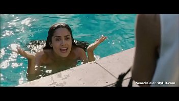 Has salma hayek ever posed nude