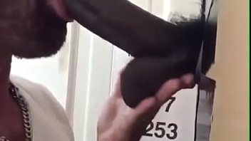 Gloryhole gay cum