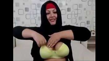 Arab boobs dance