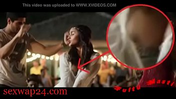 Alia bhatt naked