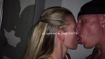 Kangana ranaut kissing video