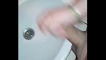 Soloboy masturbation