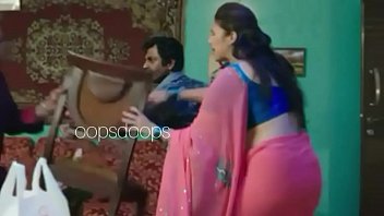 Huma qureshi hot scenes