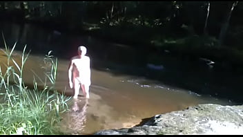 Manu rios nude