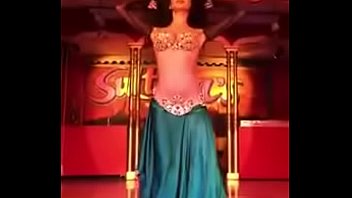 Shakira hot belly dance