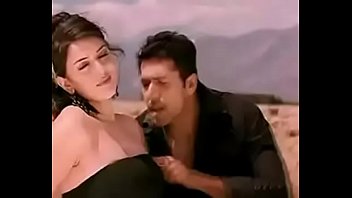 Tamil actress boobs visible