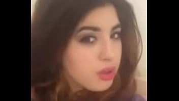 Arshi khan ki sexy video
