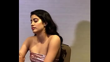 Jhanvi kapoor naked