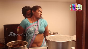 Indian aunty hot masala