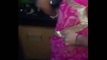 Tamil saree aunty hot