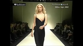 Fashion show nip slip