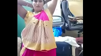 Saree girl nude