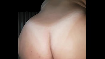 Baxinha bunda grande anal