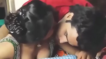 Desi bhabhi hot romance video