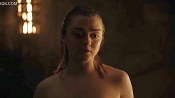 Arya stark naked