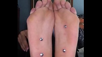 Nihachu feet