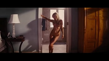 Margot robbie naked wolf of wall street