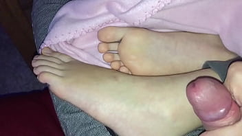 Feet teen