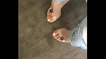 Kylie jenner toes
