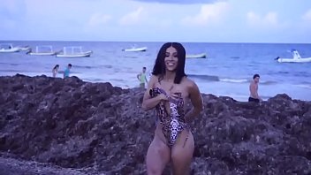 Brittany renner nip slip