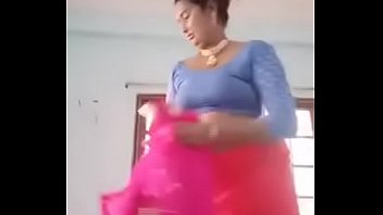 Desi aunty dress change video