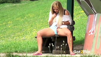 Public peeing porn