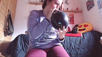 Balloon fetish videos