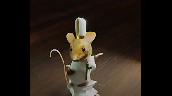Assistente de palco ratinho valentina