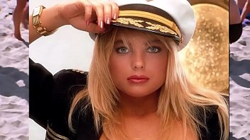 Erika eleniak 2020