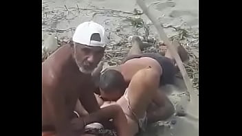Porno on the beach