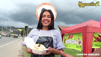 MAMACITAZ - 19 años latina Juliana Restrepo folla en la cámara con vlogger cachondo