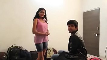 Shruthi hassan boobs show