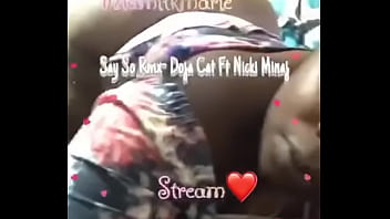 Doja cat boob leaks