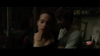 Alicia vikander nudr