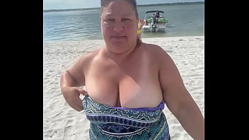 Tetas en la playa