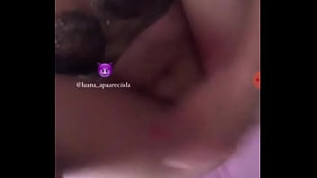 Vídeo de sexo com Juliana Aparecida dentro do carro
