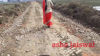 Village aunties peeing