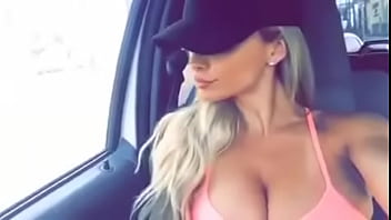 Lindsey pelas naked