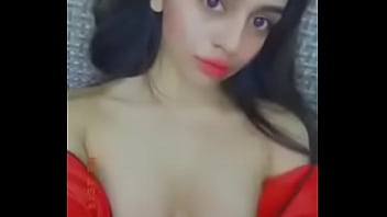 Indian girls showing boobs