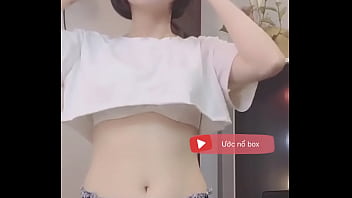 Hot sexy figure girl