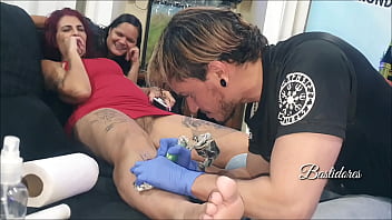 Sexo amador branquinha com tatuagem de estrela
