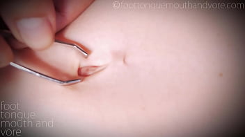 Belly button lick