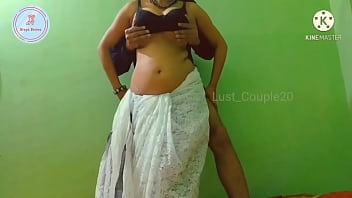 Busty desi saree models topless