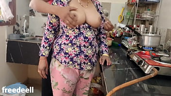 Mom hindi sex